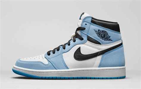 Blauwe Jordan sneakers 